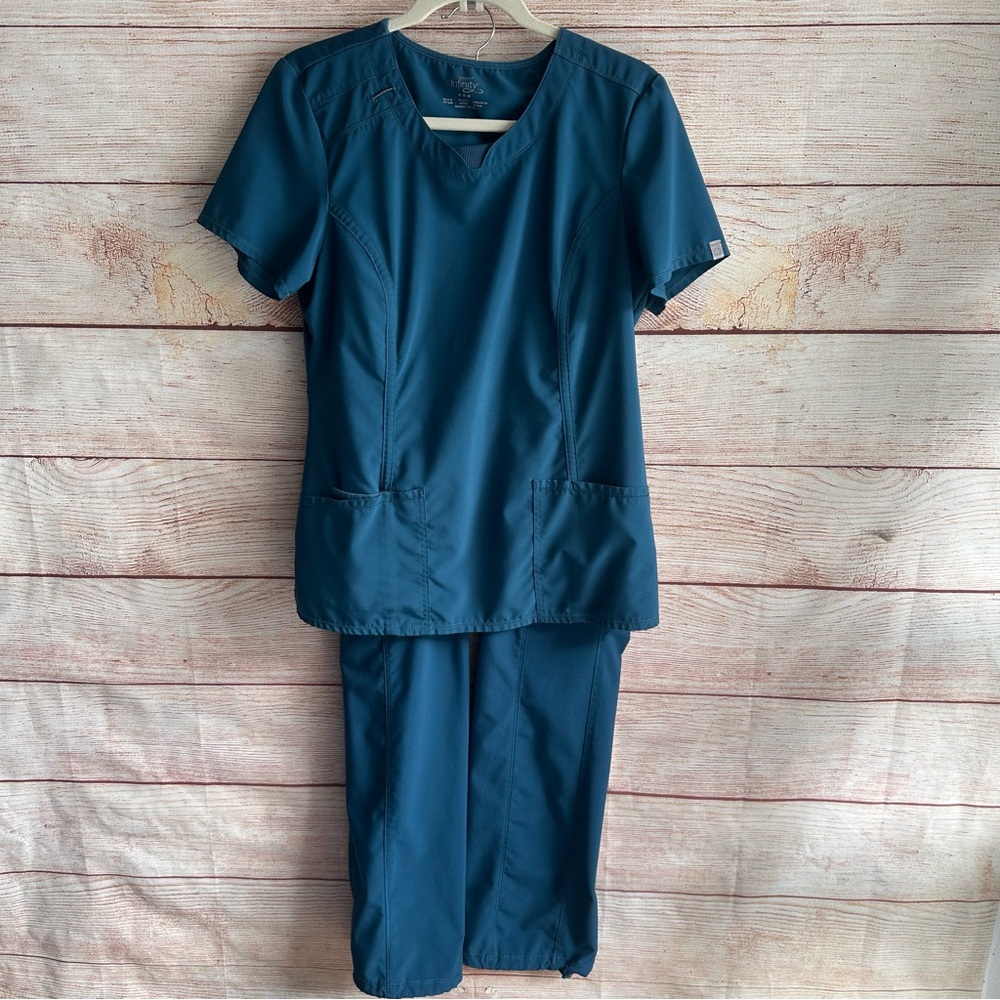Stylish Blue Infinity Scrub Set